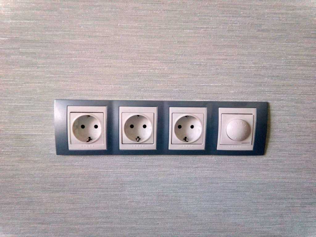 Установка розеток в Рузе